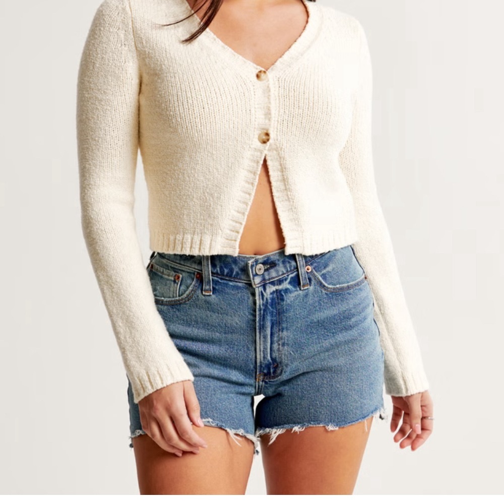 Abercrombie & Fitch The 4” Mom Short High Rise Curve Love